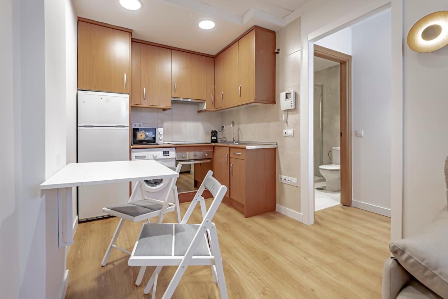 Apartamentos Noviembre Madri Exterior foto